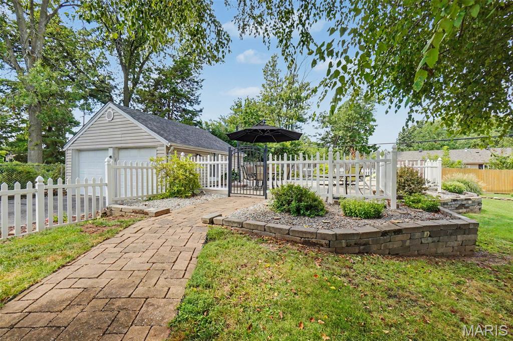 Sturdy Estate - Residential