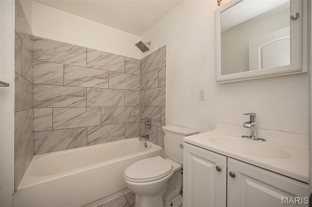 Townsend/West Cabanne Place - Residential