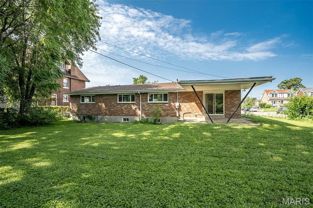 Townsend/West Cabanne Place - Residential