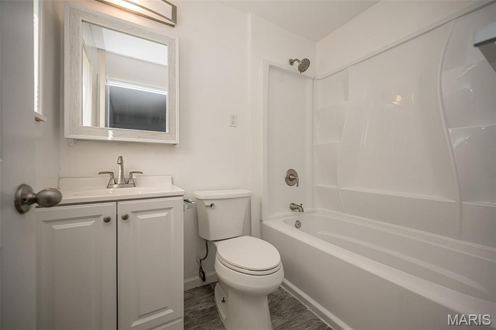 Townsend/West Cabanne Place - Residential
