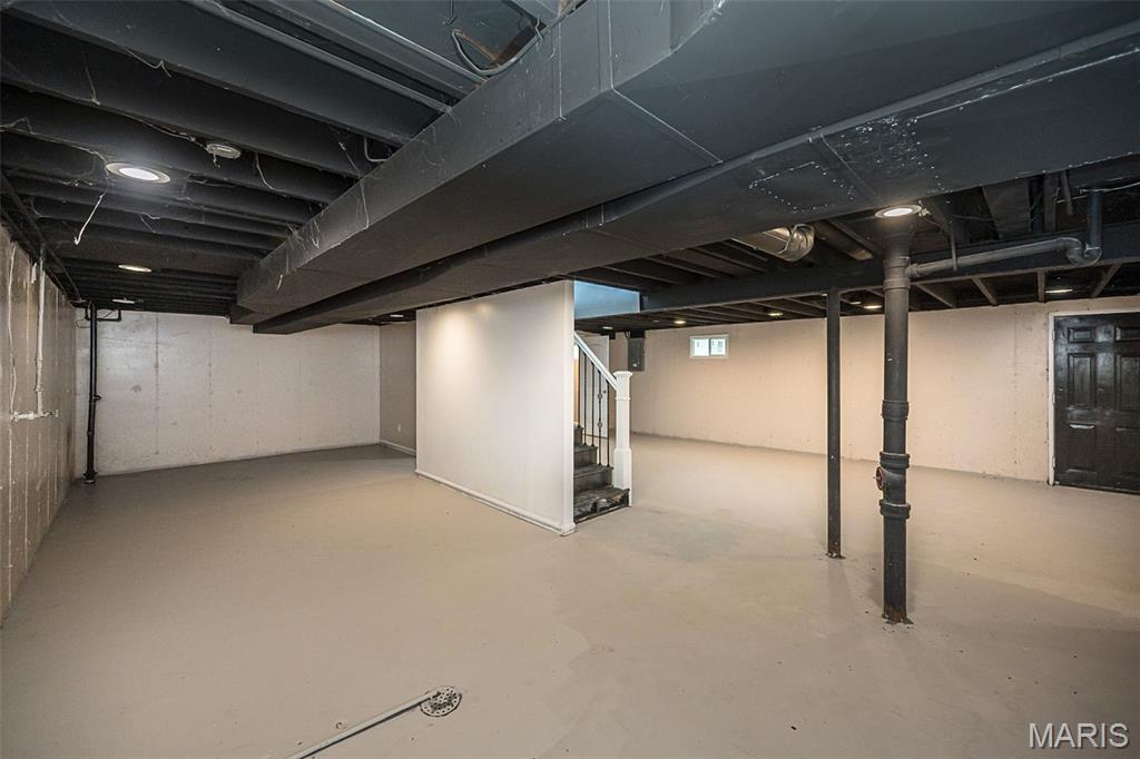 Townsend/West Cabanne Place - Residential