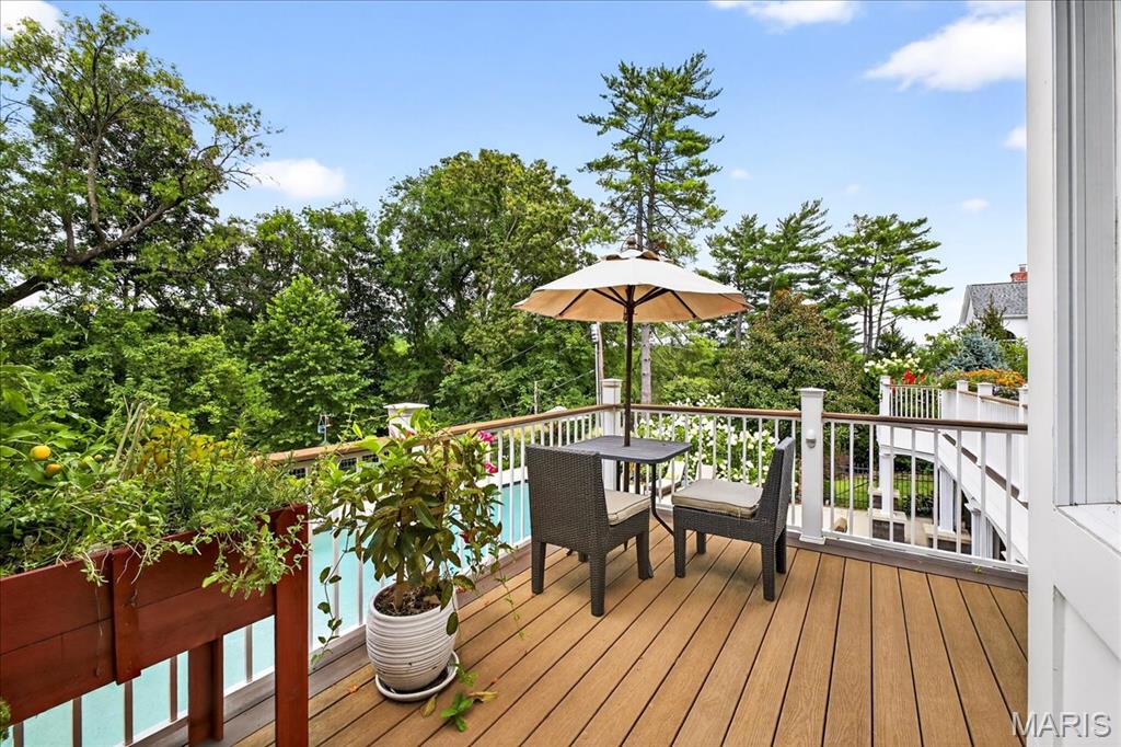 High Meadow Road - Residential
