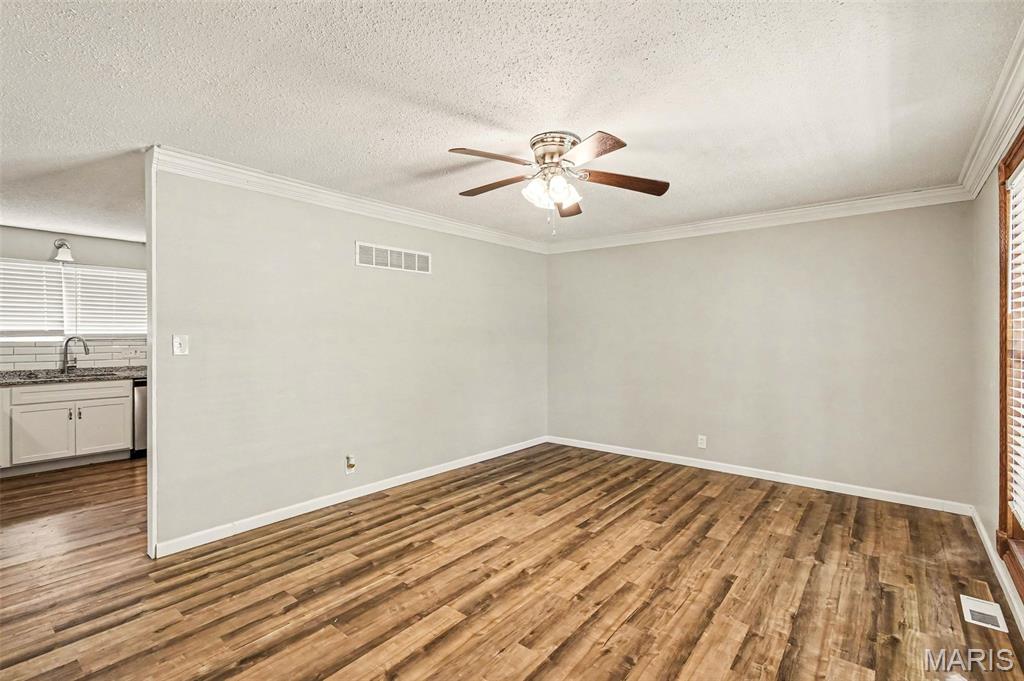 Loretto Manor Add - Residential