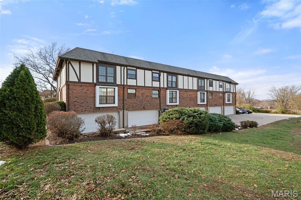Cambridge Courts Condo - Residential