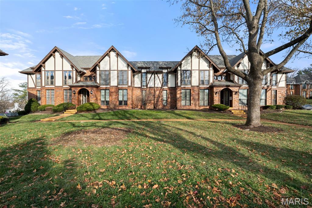 Cambridge Courts Condo - Residential