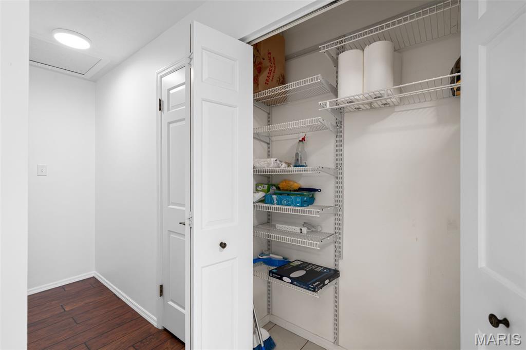 Cambridge Courts Condo - Residential