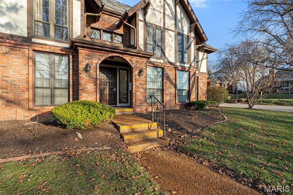 Cambridge Courts Condo - Residential