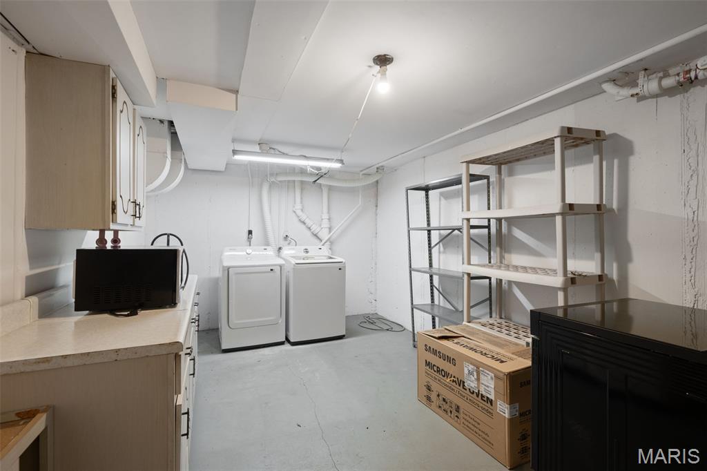 Cambridge Courts Condo - Residential