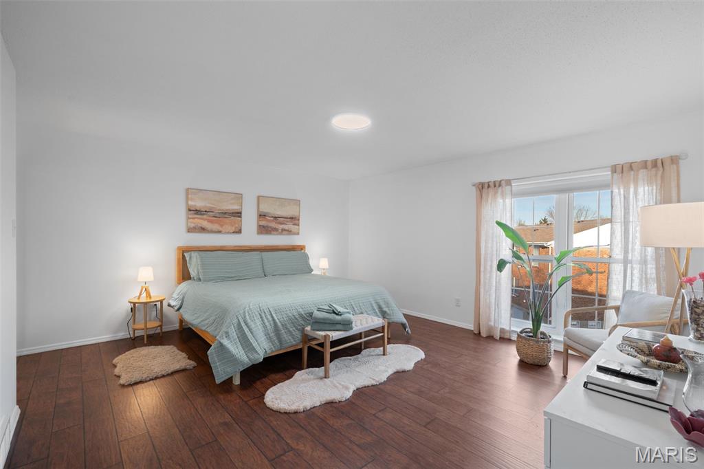 Cambridge Courts Condo - Residential