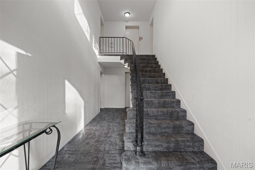 Cambridge Courts Condo - Residential