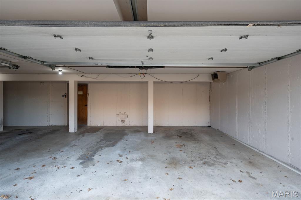 Cambridge Courts Condo - Residential