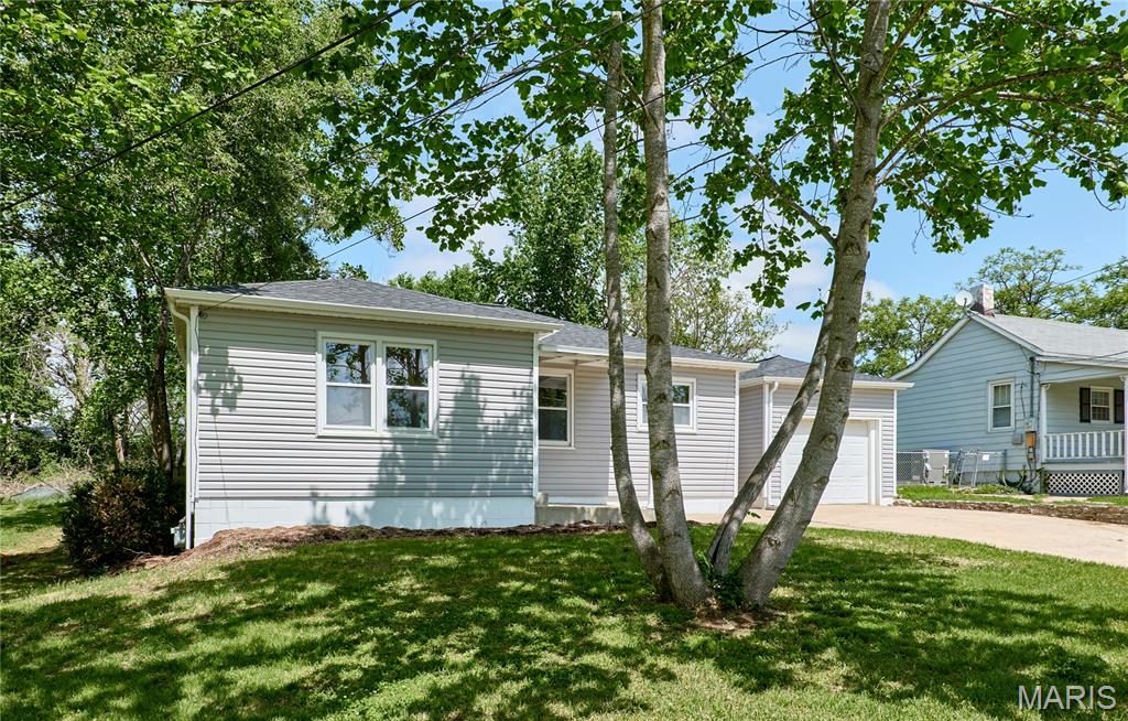 Charming and newly renovated 2 bedroom, 1 bathroom home offering comfort and functionality! with its convenient location this move-in ready property features a single car attached garage and sits on a spacious lot with a large backyard- perfect for outdoor entertaining and enjoyment. A standout feature is the impressive detached shed, providing endless possibilities for storage, hobbies, or workspace. With recent updates throughout, this home is ready for its next owner to enjoy!