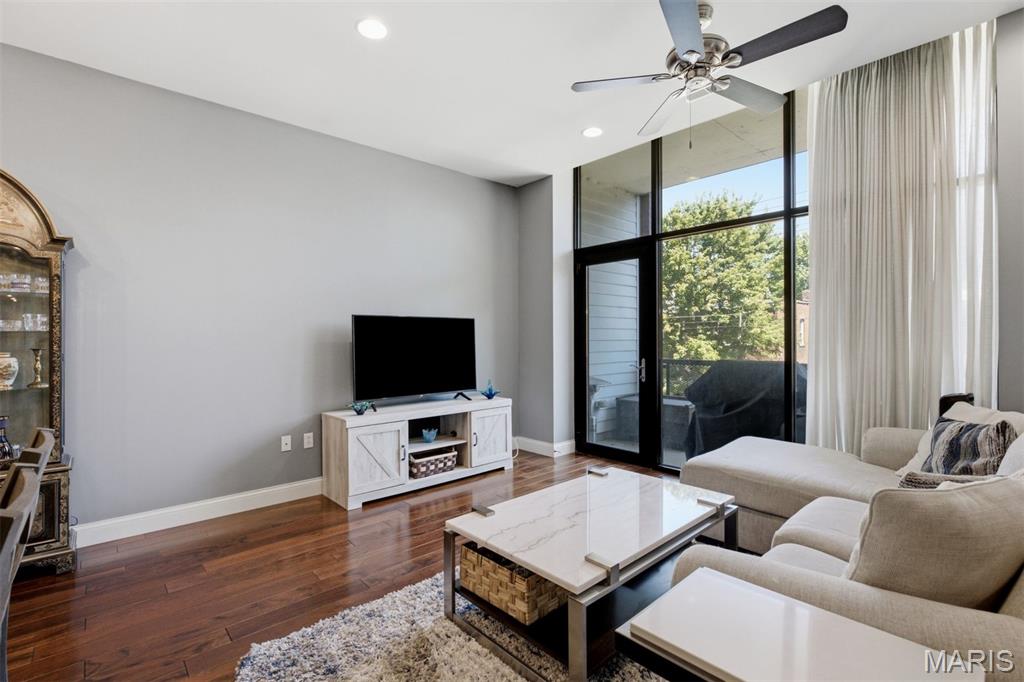 Demun Pointe Condo - Residential