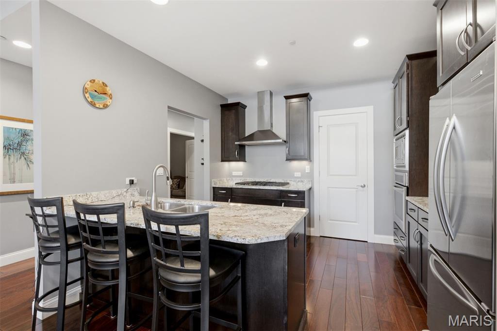 Demun Pointe Condo - Residential
