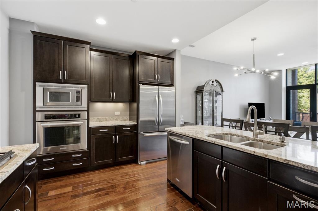 Demun Pointe Condo - Residential