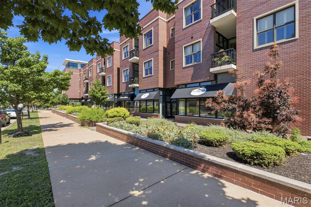 Demun Pointe Condo - Residential