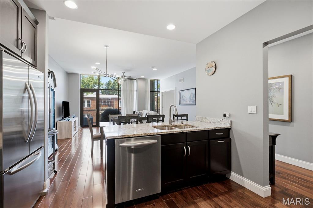 Demun Pointe Condo - Residential