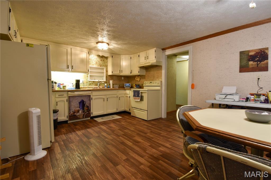 Cavenders Sub - Residential
