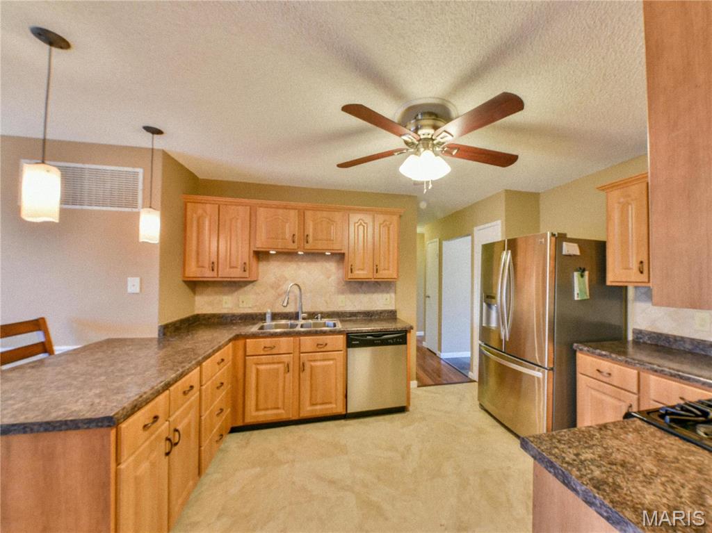 Sunnyridge 2 - Residential Lease