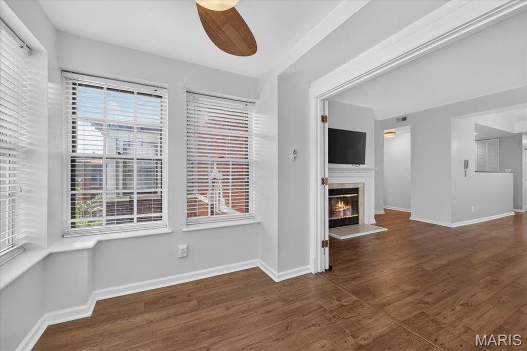 Debaliviere Place West Ph 01-C - Residential
