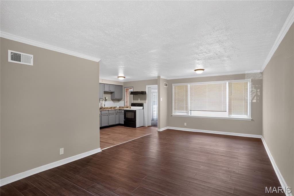 Bissell Hills 8 - Residential