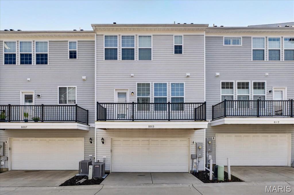 Central Park Townes Amd - Residential Lease