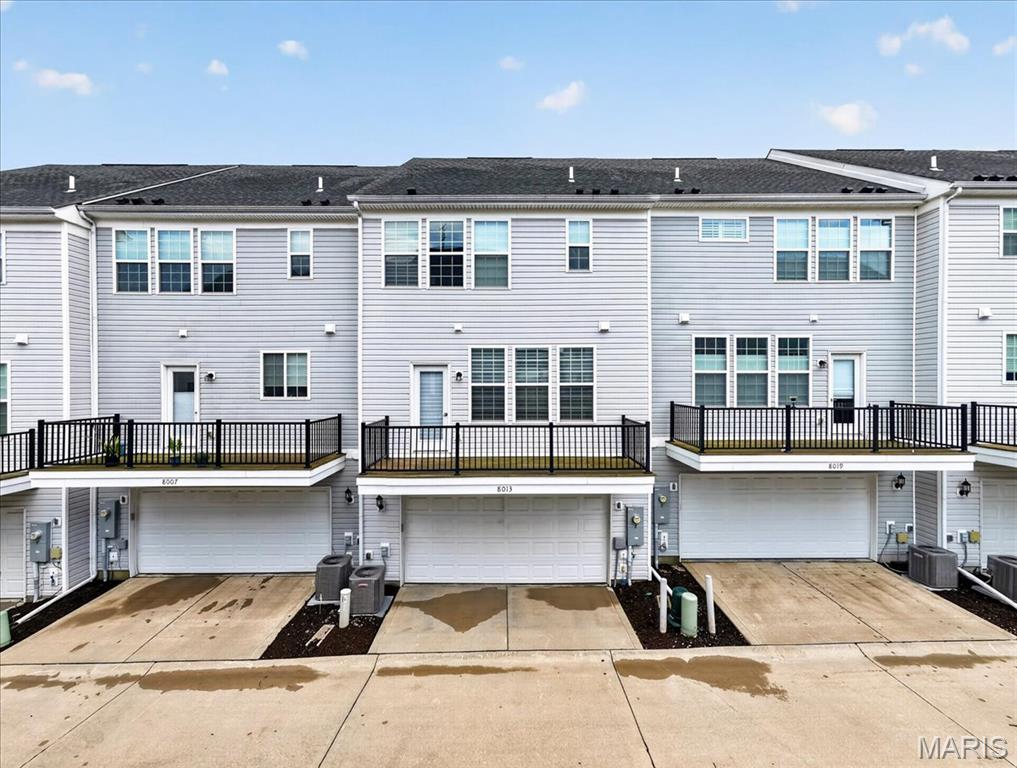 Central Park Townes Amd - Residential Lease