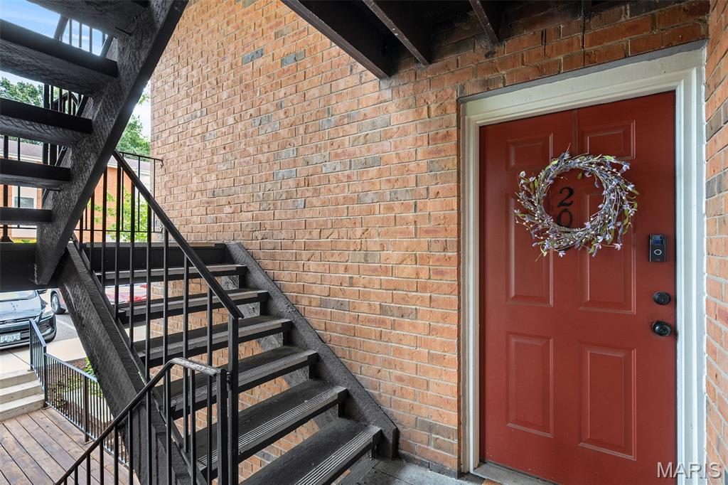 Greenbriar Condo - Residential