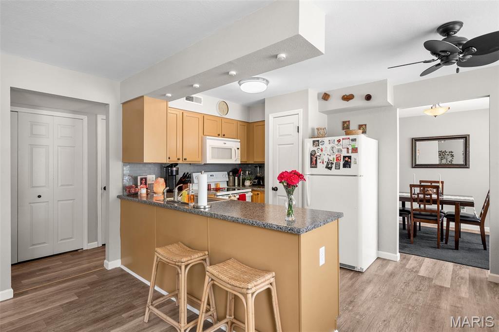 Greenbriar Condo - Residential
