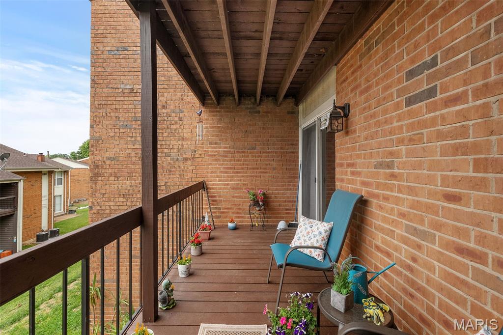 Greenbriar Condo - Residential