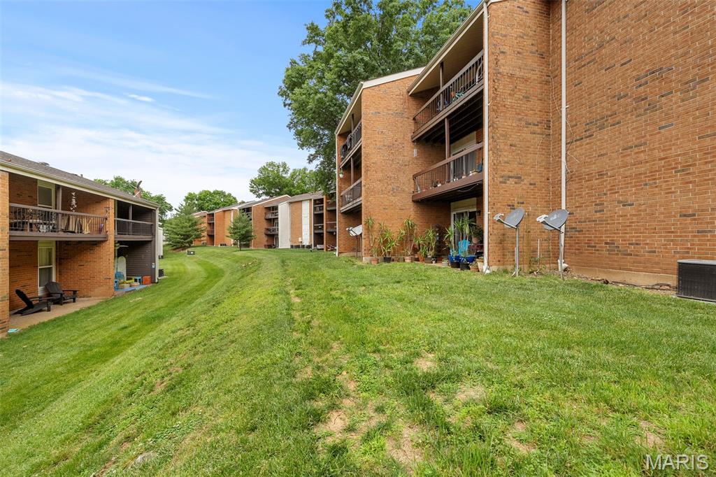 Greenbriar Condo - Residential