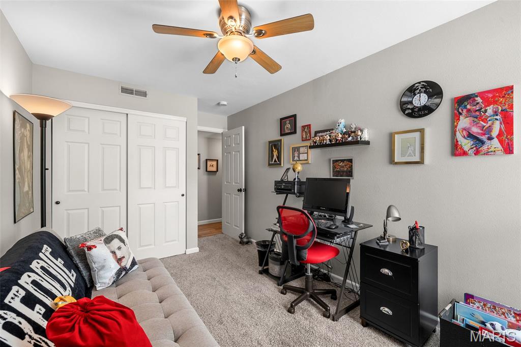 Greenbriar Condo - Residential