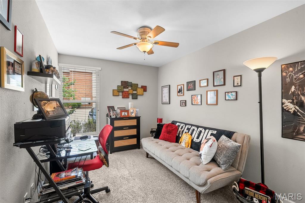 Greenbriar Condo - Residential