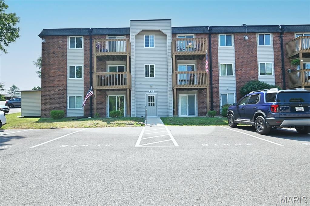 Oakville Commons Condo - Residential