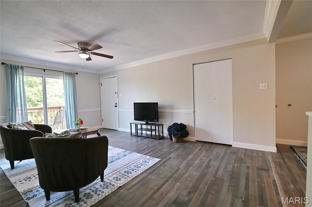Oakville Commons Condo - Residential