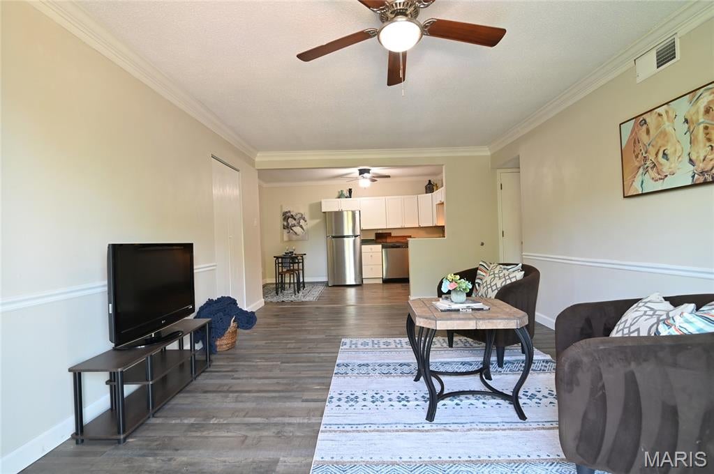 Oakville Commons Condo - Residential