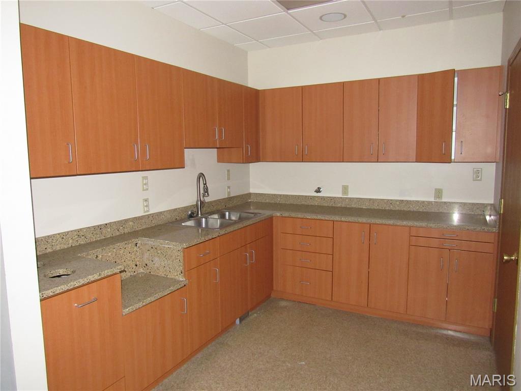 Center Park East - Commercial Lease