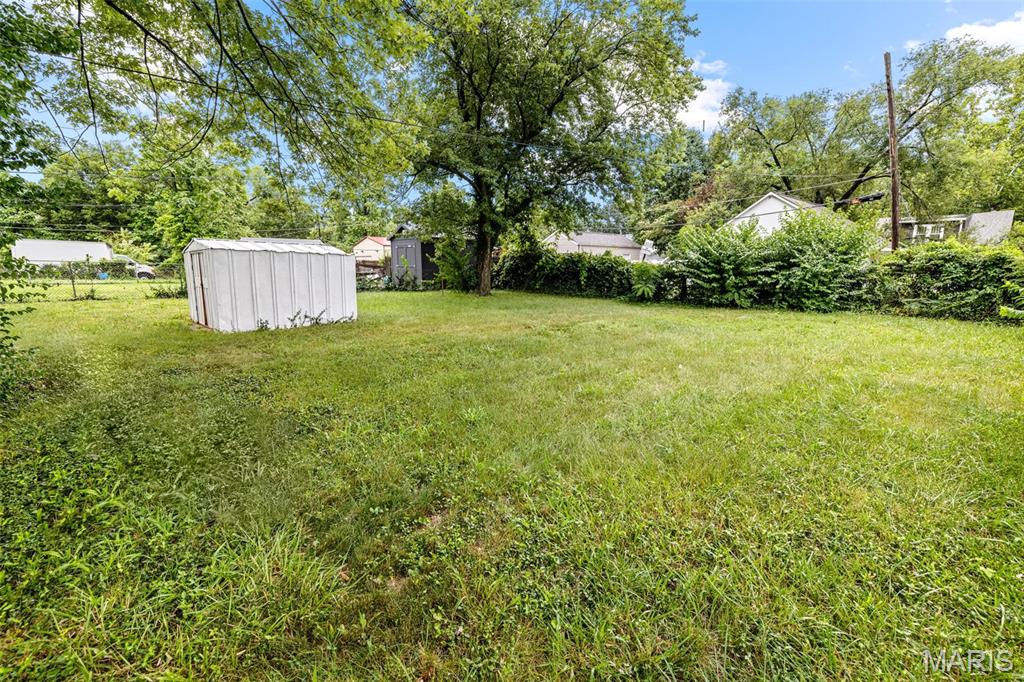 West Lawn - Residential