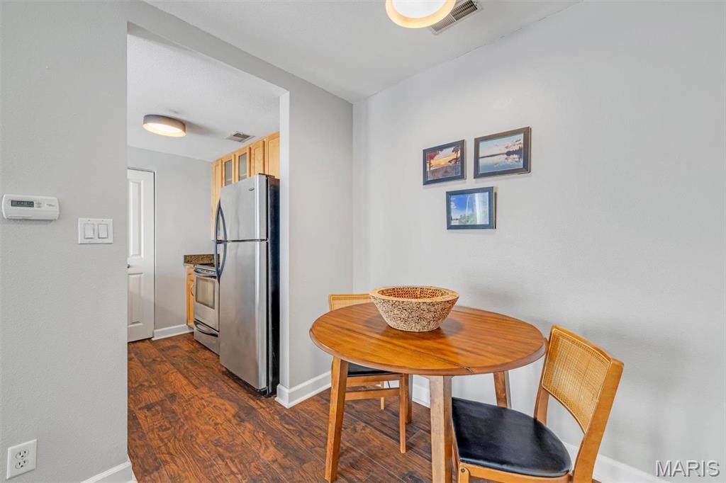 5330-5360 Pershing Condo - Residential