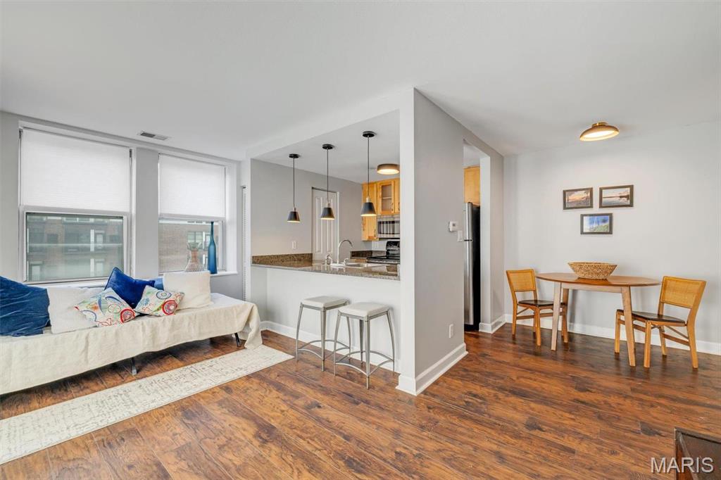 5330-5360 Pershing Condo - Residential
