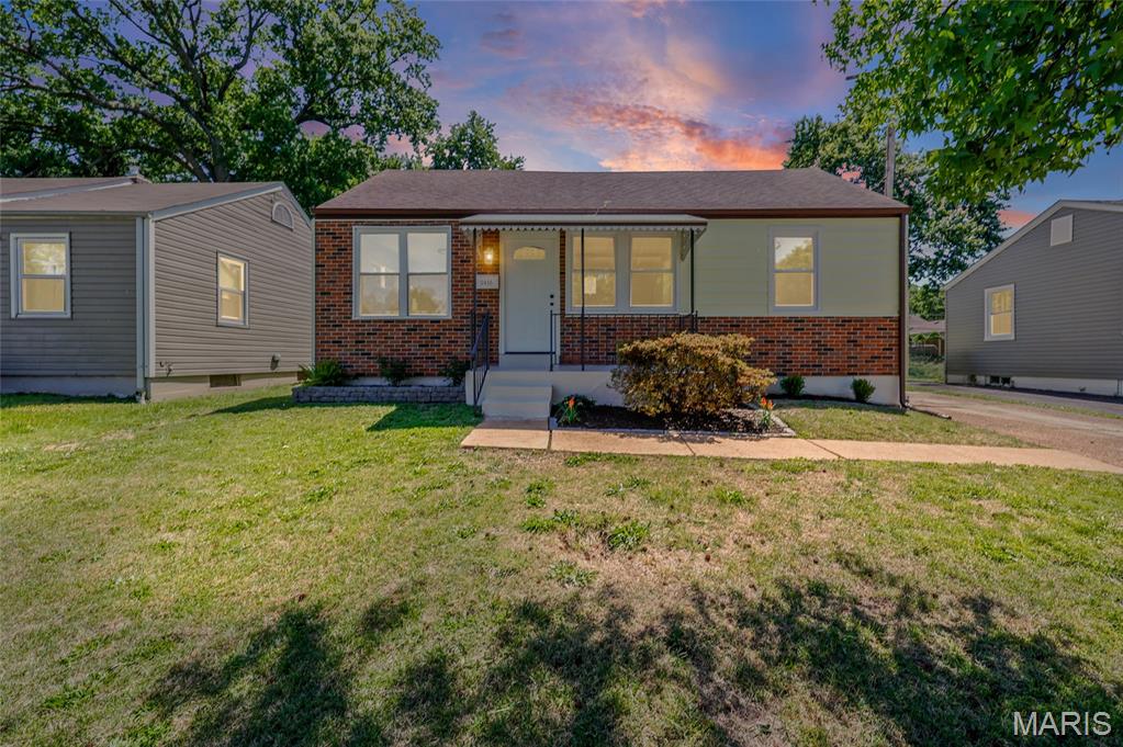 This 3 bed/1 bath home in Woodson Terrace has been completely renovated. Refinished hardwood floors, fresh paint, new baseboards and light fixtures throughout. The kitchen is brand new — 42-inch shaker cabinets, quartz countertops, tile backsplash, LVT flooring, and all new stainless steel appliances. The bathroom was fully redone with new tile floor, vanity, toilet, and shower. New brick paver patio on the side of the house. Every window in the home has been replaced.
Major systems have been addressed: updated electrical throughout, new panel, brand new exterior service, new plumbing stack, water lines. Sewer lateral from the main to the foundation being completed within the week. Roof, gutters, and HVAC updated in 2014.
The seller took care of everything. Walk in, unpack, and start living. Perfect for a first-time buyer looking for a truly turn-key home with no surprises.