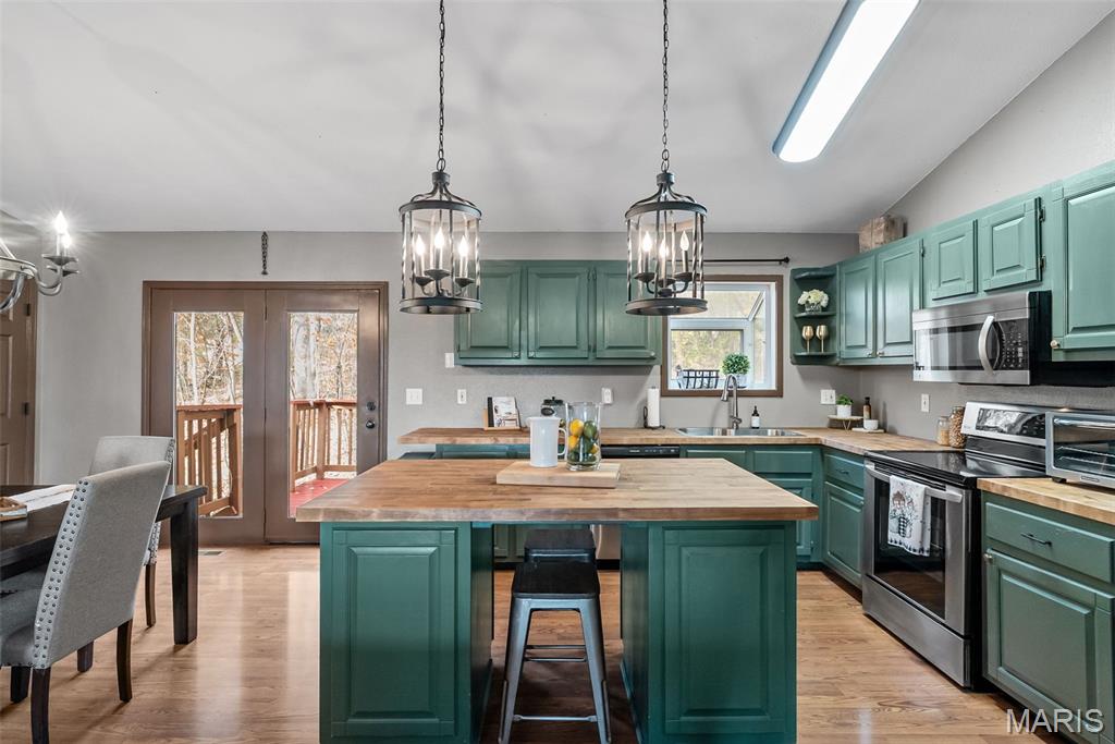 Lake Sherwood Estates - Residential