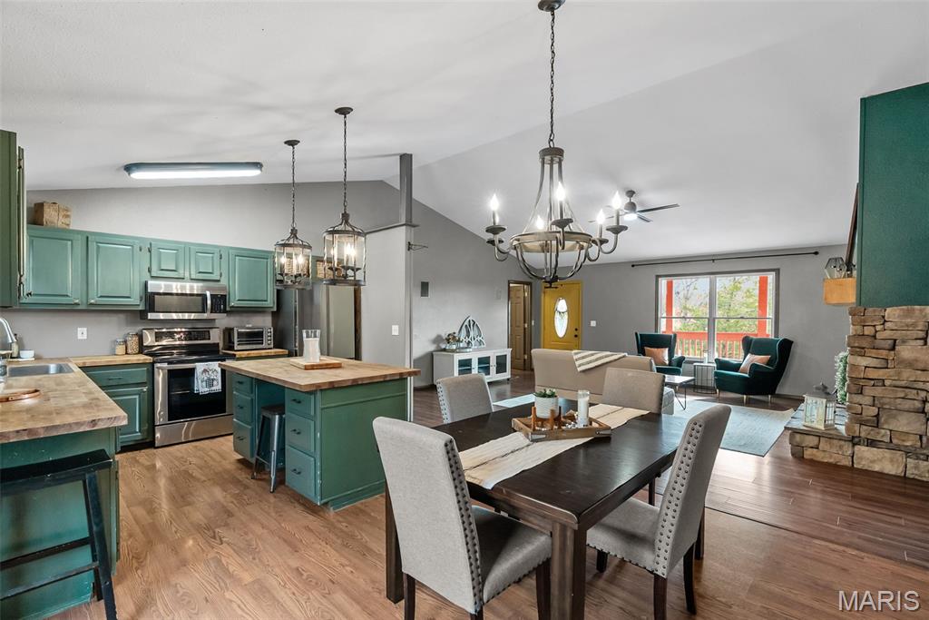 Lake Sherwood Estates - Residential