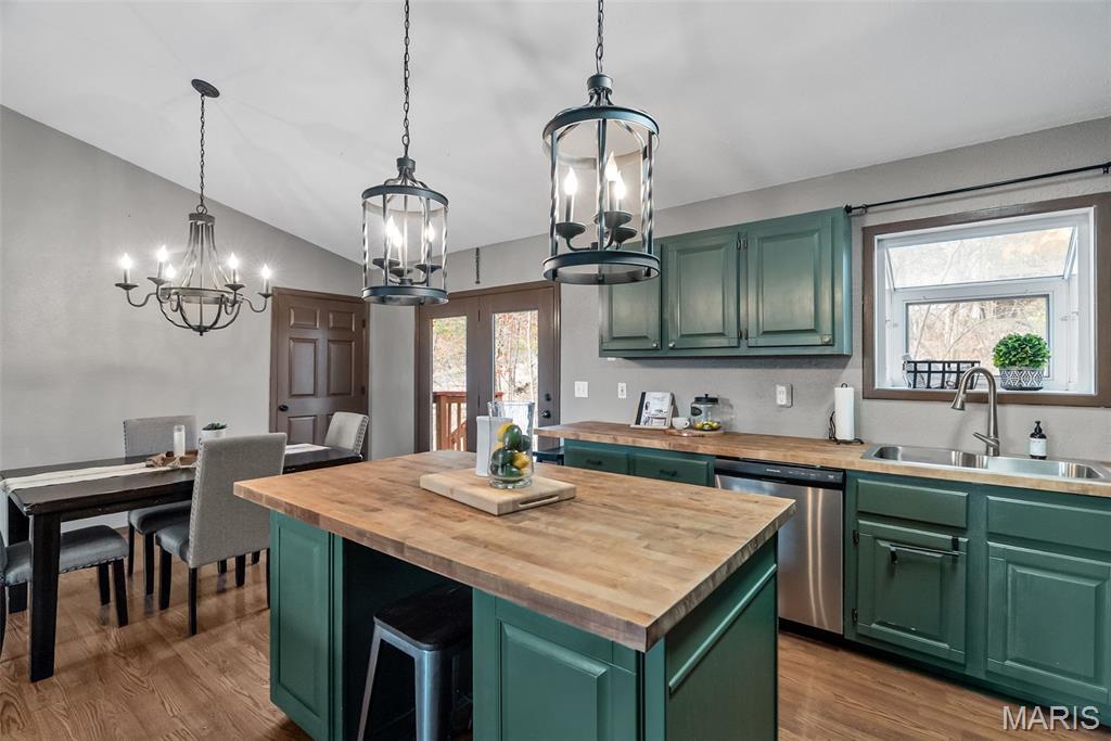 Lake Sherwood Estates - Residential