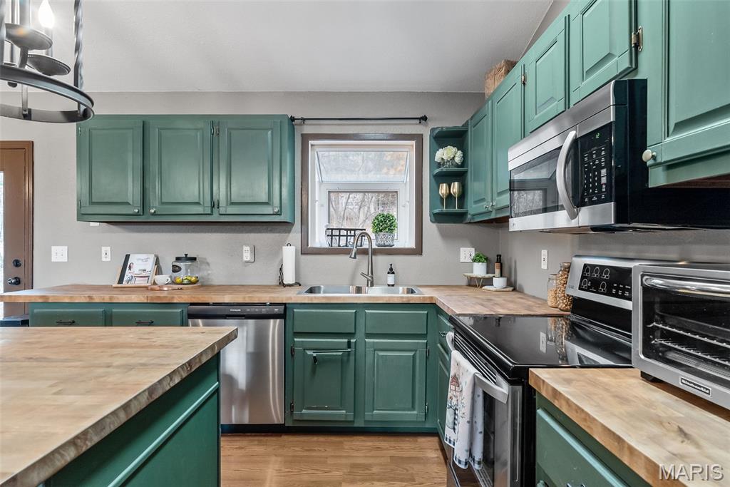 Lake Sherwood Estates - Residential