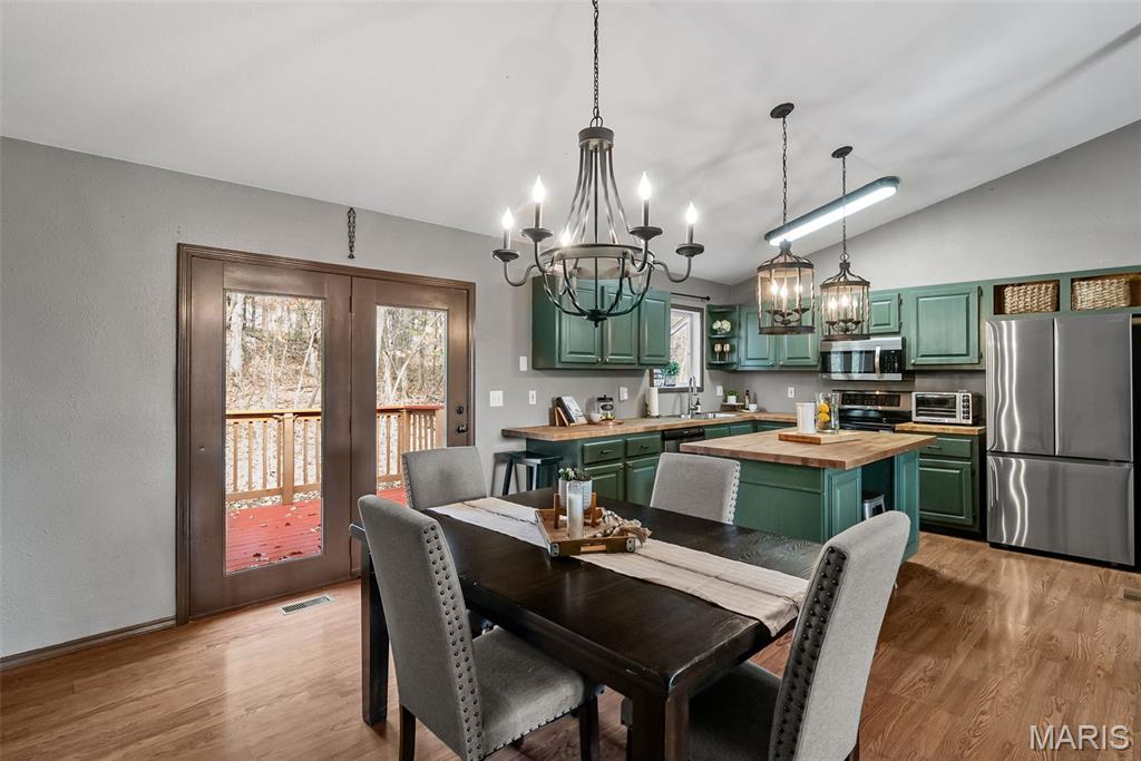 Lake Sherwood Estates - Residential