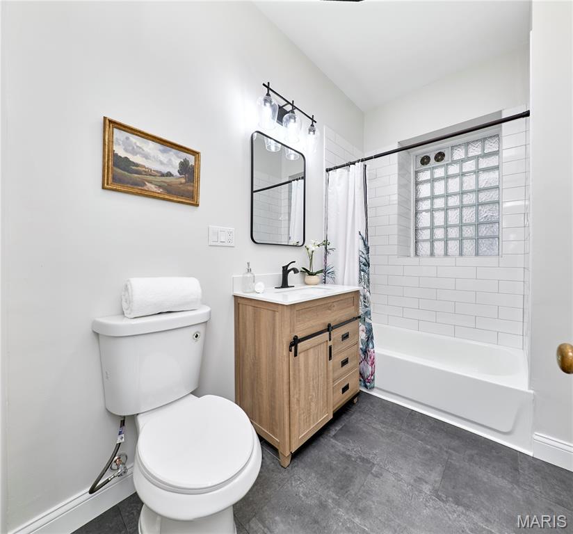 Aberdeen Condo - Residential