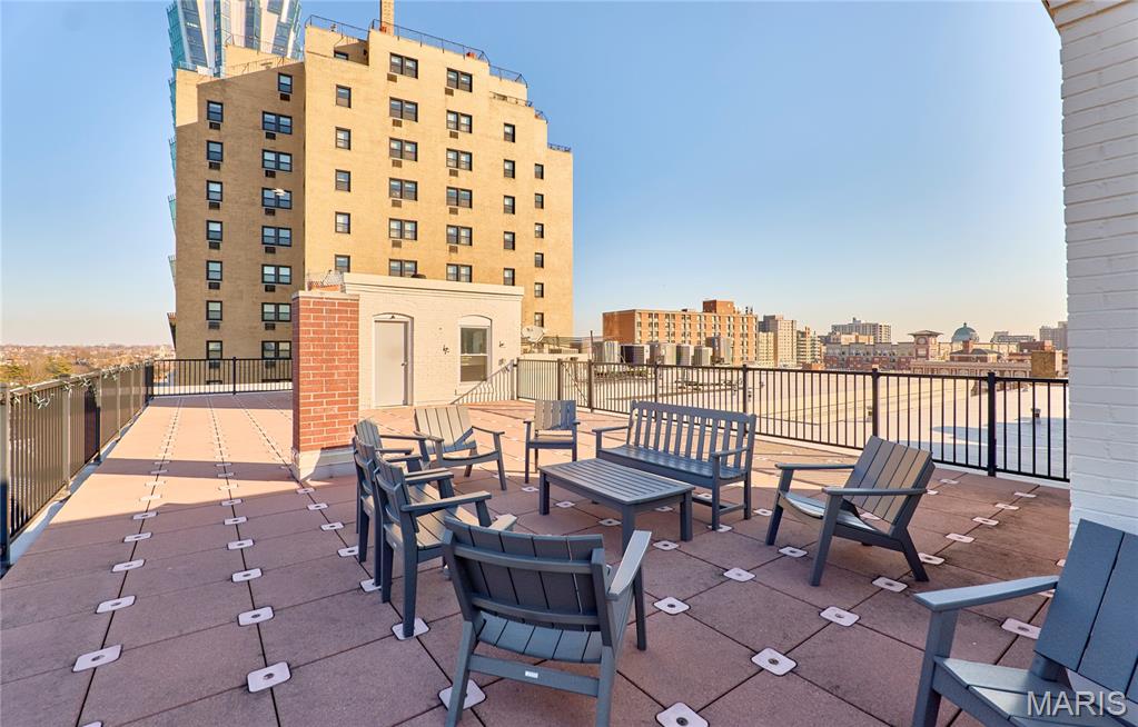 Aberdeen Condo - Residential