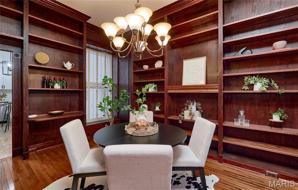Aberdeen Condo - Residential