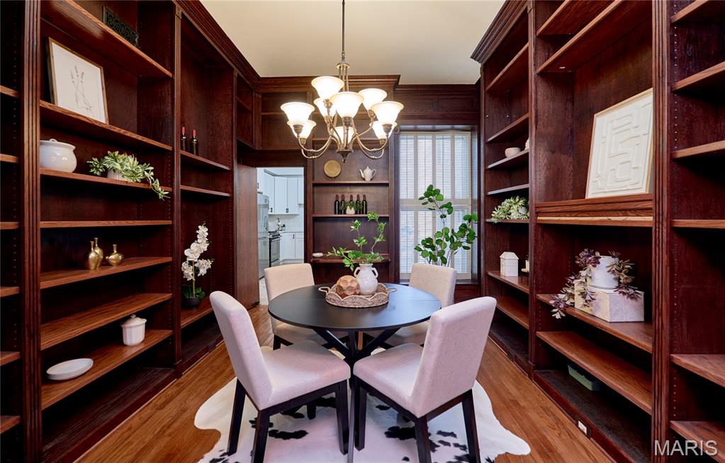 Aberdeen Condo - Residential